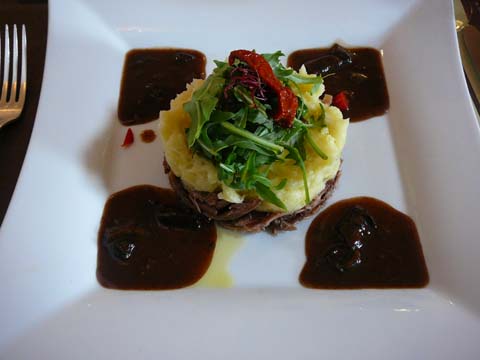 Parmentier de canard, sauce aux champignons Parmentier de canard, sauce aux champignons