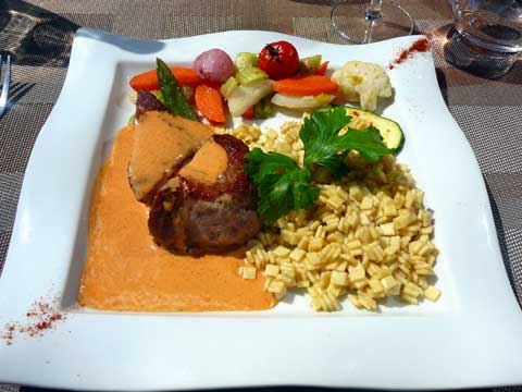 Lomo de cochon ibérique, crème de paprika et poêlée de crozets