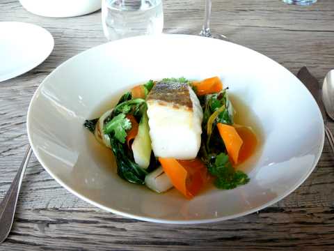 Cabillaud, bouillon de boeuf, légumes du marché