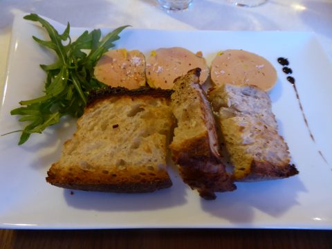 Assiette de foie gras mi-cuit